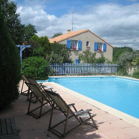 Bed and Breakfast Les Pierres Blanches Bonneuil-Matours Экстерьер фото