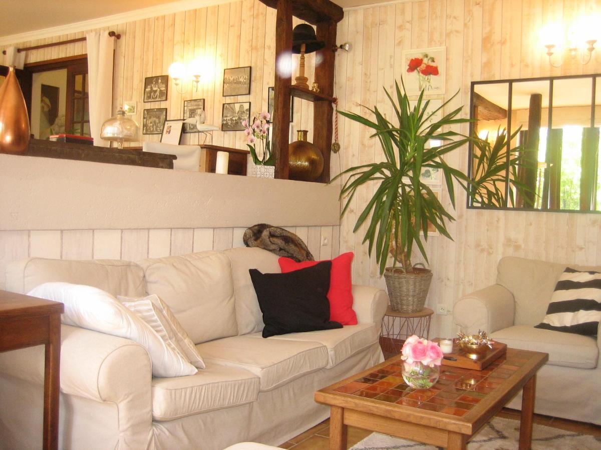 Bed and Breakfast Les Pierres Blanches Bonneuil-Matours Экстерьер фото